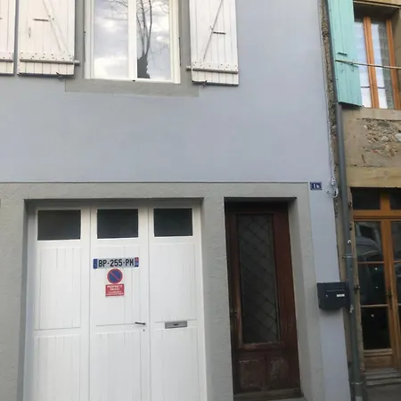 F3 Box Velo Moto Centre Historique * Mirepoix (Ariege)