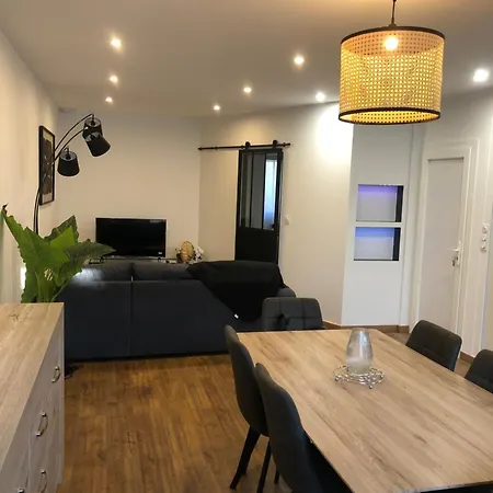 F3 Box Velo Moto Centre Historique Appartement Mirepoix (Ariege)